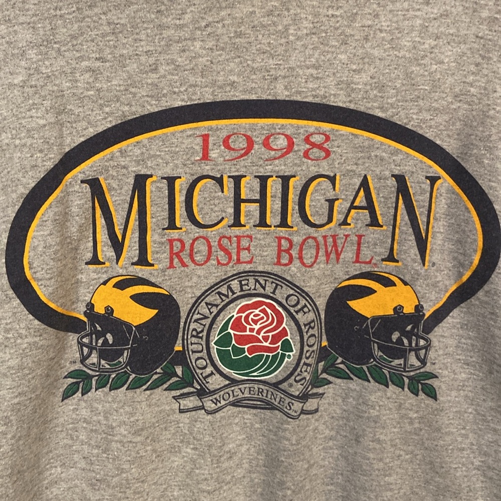 🔥VINTAGE🔥1998 F/B Michigan Rose Bowl Cotton Blend Long Sleeve Shirt. - Picture 3 of 5
